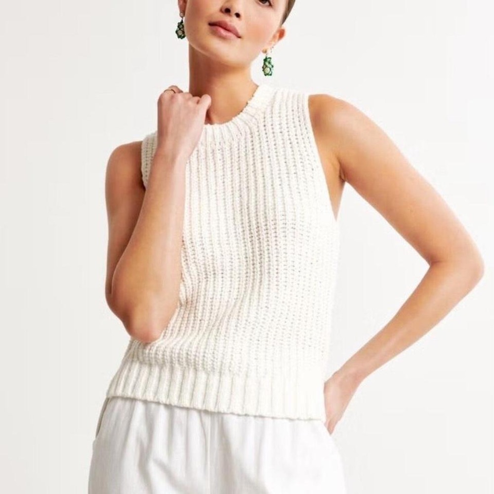 Abercrombie & Fitch Easy Shaker Sweater Tank white knit vest Size S #knitwear